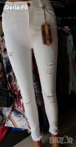 Бели дънки с висока талия и накъсан ефект , снимка 1