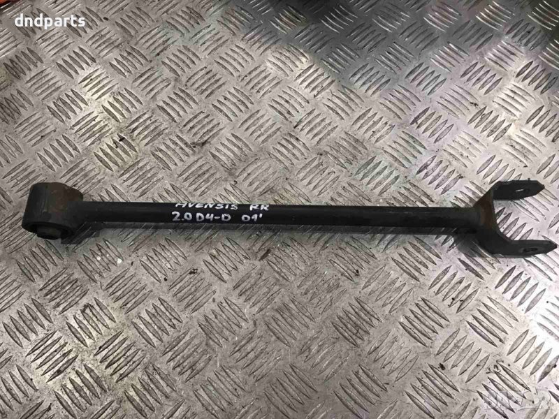 Заден десен носач Toyota Avensis,2001г., снимка 1