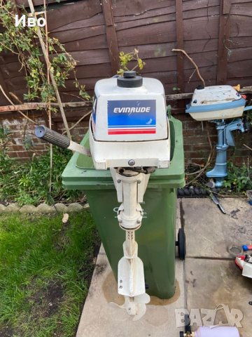 Извънбордов двутактов двигател за лодка Evinrude, 4 конски сили, произведен в САЩ, два цилиндъра, снимка 3 - Воден транспорт - 44349693