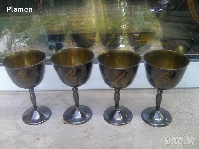 Четири чашки за ликьор, снимка 1