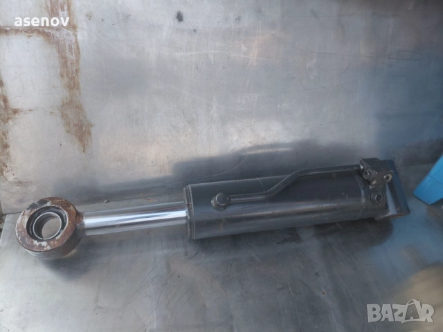 хидравличен цилиндър, снимка 3 - Резервни части за машини - 52639509