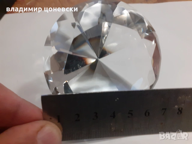 Голям изкуствен диамант,много добре шлифован,размер на снимките, снимка 3 - Колекции - 54138771