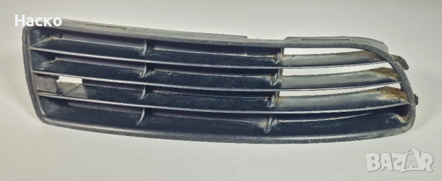 Дясно Капаче Лява Лайсна Решетка Предна Броня Audi A4 B5 Ауди А4 Б5 8D0 807 346 G 8D0807345B