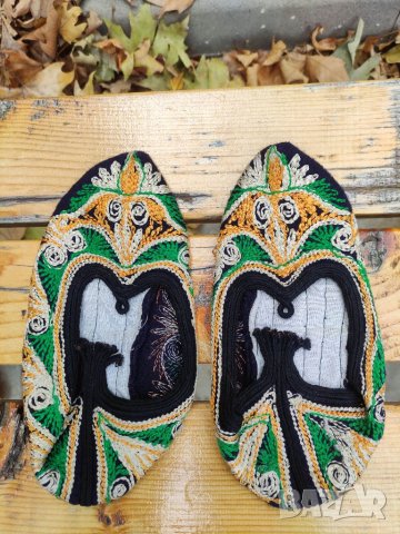Продавам Пантофи, чехли за носия, снимка 1 - Антикварни и старинни предмети - 34869726