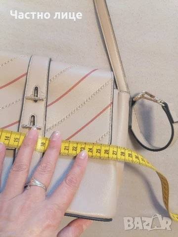 Намалена дамска чанта през рамо , снимка 4 - Чанти - 50776962