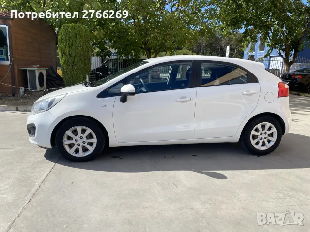 Kia Rio 2013 година, снимка 2 - Автомобили и джипове - 56416147