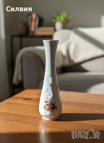 Порцеланова вазичка