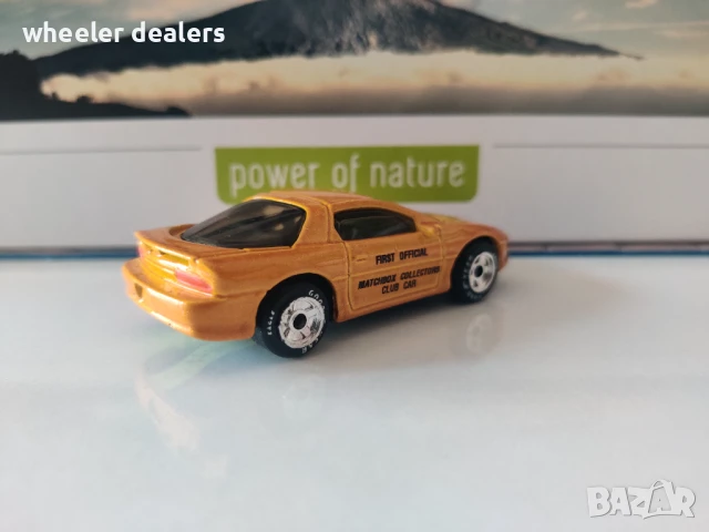 Метална количка Camaro Z28 Matchbox Collectors Club Car First Official, снимка 5 - Колекции - 50755568