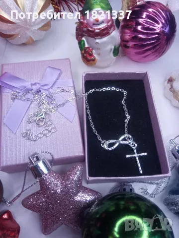 Колие кръст и безкрайност 