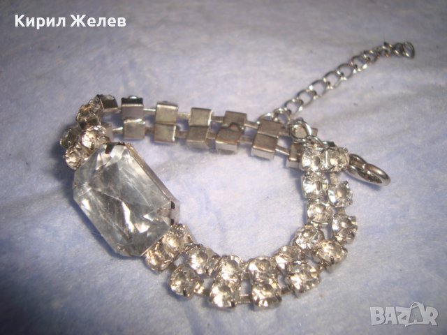 СРЕБРИСТА ВИНТИДЖ ГРИВНА с ФАСЕТИРАНИ БЛЕСТЯЩИ КРИСТАЛИ 7634, снимка 5 - Гривни - 37052939