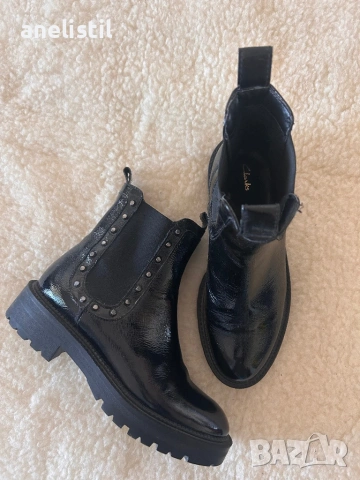 ОРИГИНАЛНИ CLARKS – ЕСТЕСТВЕНА КОЖА / ЛАК 