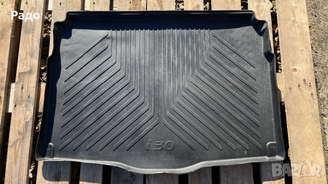 Стелка  за багажник Hyundai i30 хечбег