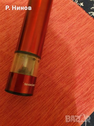 мелничка за сол или пипер на батерии с осветление SILVERCREST