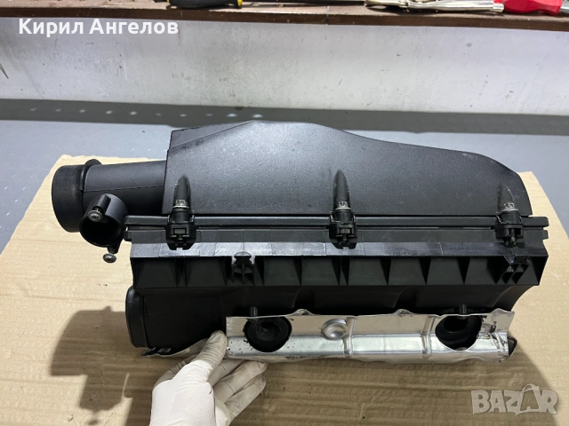 Кутията на въздушния филтър за Mercedes C-class W203 2.2 CDI, снимка 3 - Части - 53301990