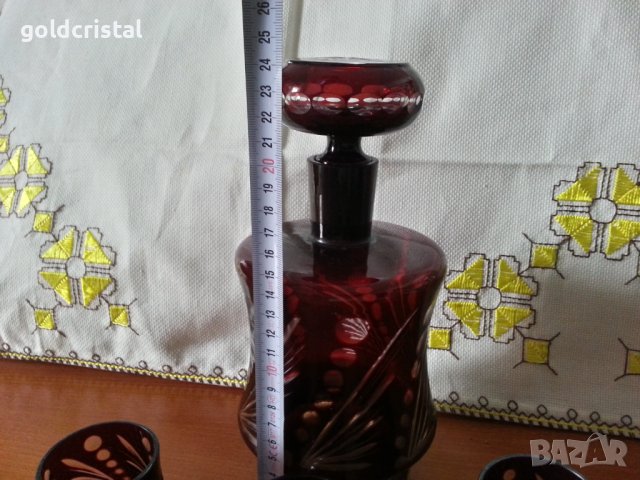 Цветен червен кристал гарафа и чаши, снимка 2 - Антикварни и старинни предмети - 40780698