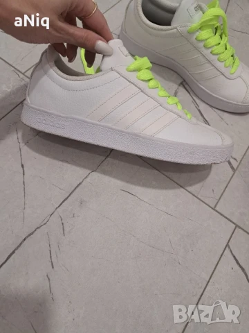 Оригинални маратонки на Adidas , снимка 3 - Маратонки - 50566643