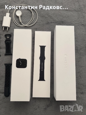 Продавам Apple Watch Series 5 – 44 мм, снимка 3 - Друга електроника - 52772724