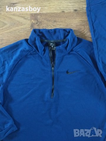 nike - страхотно мъжко горнище , снимка 2 - Спортни дрехи, екипи - 42331234