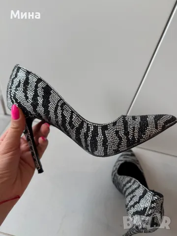 Дамски обувки на ток Steve Madden с мъниста, снимка 4 - Дамски обувки на ток - 49672487