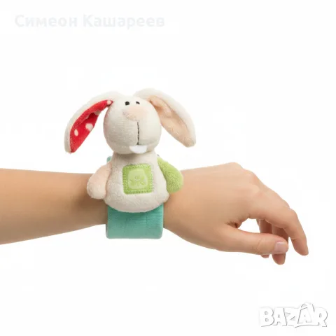 Бебешка плюшена дрънкалка-гривна, Зайче