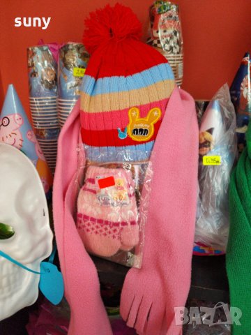 Нови шапка,шал и ръкавици, снимка 1