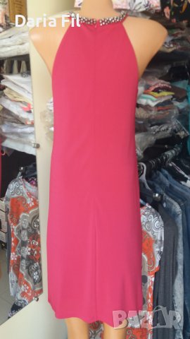 Рокля с красиво деколте в наситен малинов цвят, снимка 4 - Рокли - 42052700