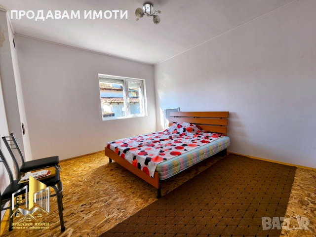 Продавам къща с два парцела, снимка 10 - Къщи - 51895155