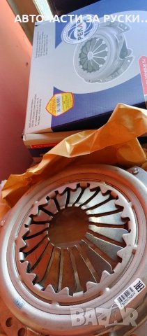 Диск притискателен , феродов и лагер Лада Нива ф 215 мм , снимка 2 - Други - 39300314