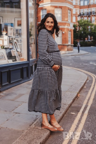 Карирана рокля