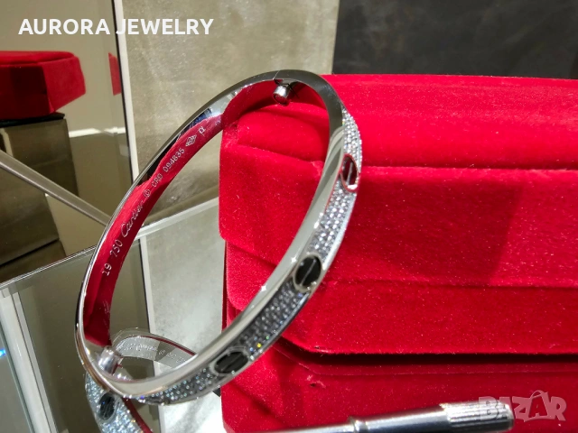 CARTIER Love Ceramic Paved White Gold Classic Diamond Гривна с Отверка, снимка 4 - Гривни - 53237058