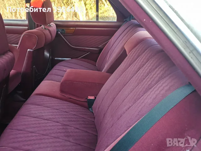 Мерцедес W115 300SE , снимка 13 - Автомобили и джипове - 56202276