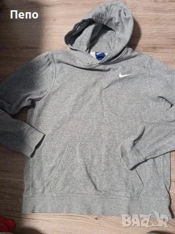Спортен суитчър Nike, снимка 3 - Суичъри - 56246406