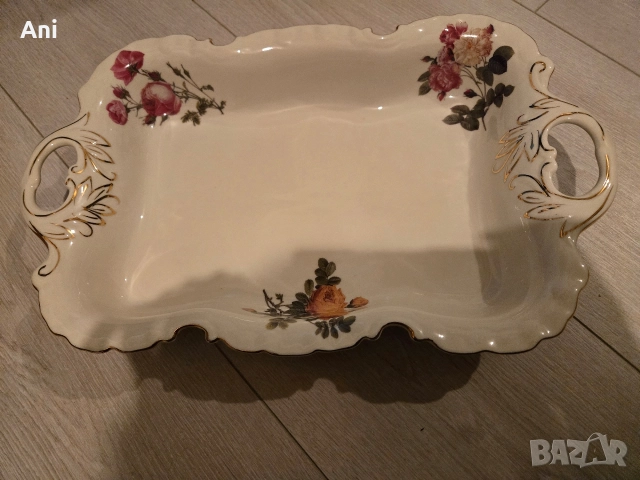 Поднос/съд за сервиране на храна 