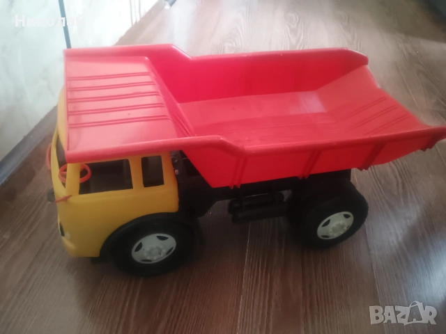 Детско камионче самосвал от соца, снимка 6 - Антикварни и старинни предмети - 54056418