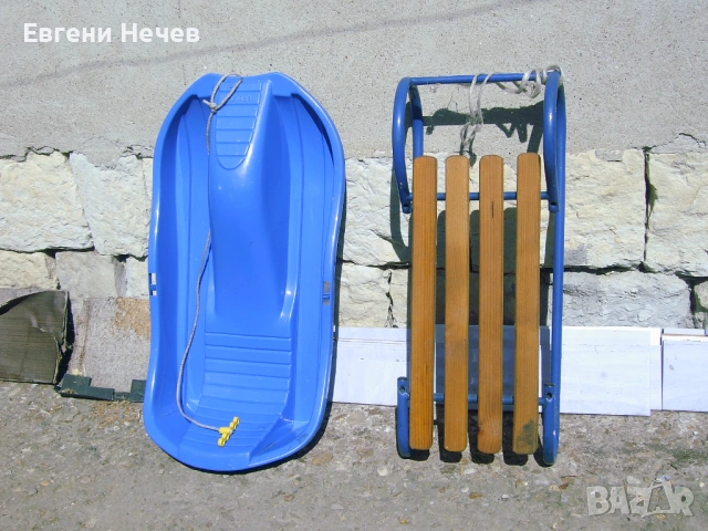 ПРОДАВАМ  ДВЕ  ШЕЙНИ- ПЛАСТМАСОВА  И  МЕТАЛНА  ЗА  8 Евро  двете., снимка 2 - Зимни спортове - 53879442