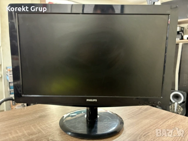 PC Монитор Philips 19incha, снимка 2 - Монитори - 54132744
