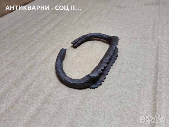 Старинна Кована Ръчна Роначка За Царевица, Стара Примитивна Роначка За Царевица. 