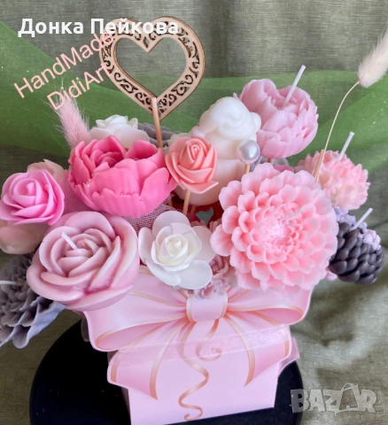 Луксозен букет от соеви свещи в тюркоаз и бяло – ръчна изработка, снимка 10 - Изкуствени цветя - 53880882