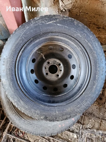 резевна гума джанта за БМВ 1, снимка 2 - Гуми и джанти - 50535528