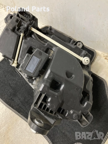 Ляв фар за Мерцедес Е класа 213 Mercedes E class W 213, снимка 5 - Части - 52716337