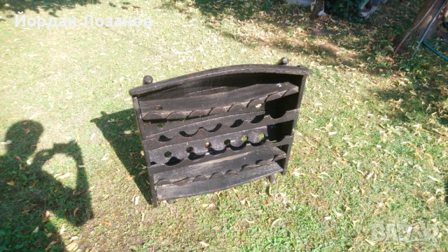 Стойка за вино