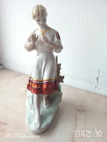 Руска порцеланова фигура 