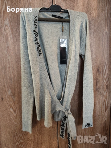 Vero Moda нова с етикет жилетка от фина вълна с черни камъни, снимка 3 - Жилетки - 54079759