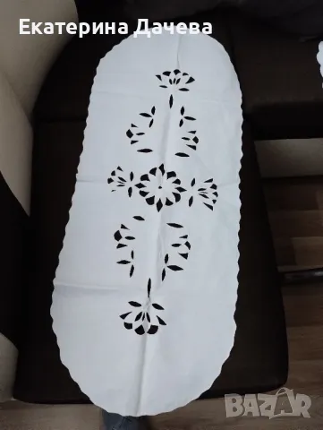 Продавам покривчици за холова маса-рязана бродерия, снимка 7 - Декорация за дома - 21195236