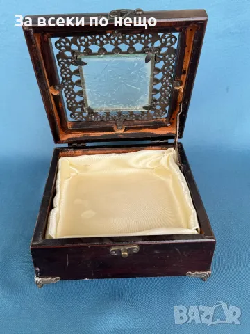 Стара дървена кутия за бижута, снимка 9 - Антикварни и старинни предмети - 49745368