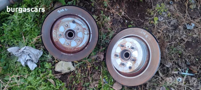 Заден шенкел лагер главина Infiniti M Q70 2011г - 250лв, снимка 2 - Части - 48641526