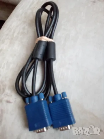 VGA към VGA кабел за настолен компютър