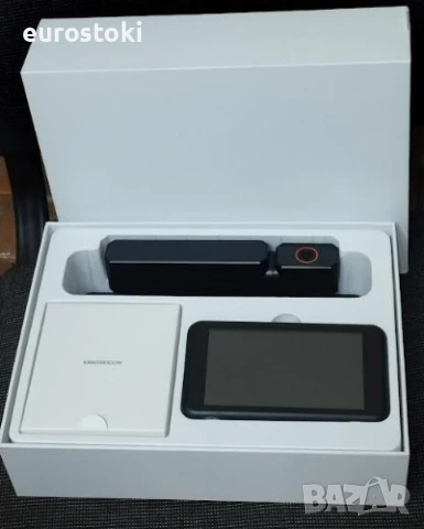 AUTO-VOX комплект соларна камера за заден ход с монитор, монитор 5 инча безжична HD камера , снимка 8 - Аксесоари и консумативи - 51291471