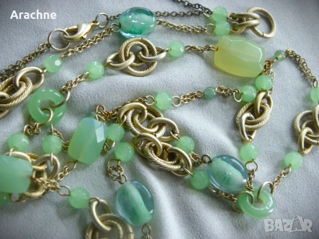 Антикварен позлатен гердан от Fenton glass с ураново и жадеитово стъкло, 50те