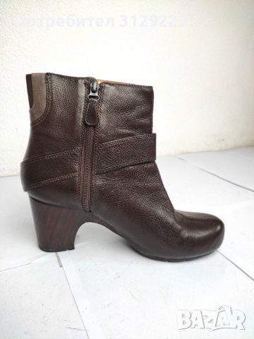 Clarks boots 40, снимка 4 - Дамски боти - 37582084